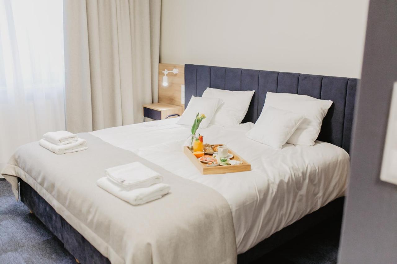 Molto Bene Hotel & Restaurant Skorcz Экстерьер фото